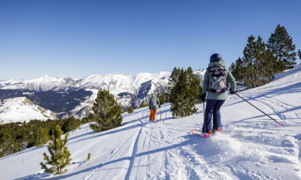 Les Pyrénées: Mai és tard per aprendre a esquiar