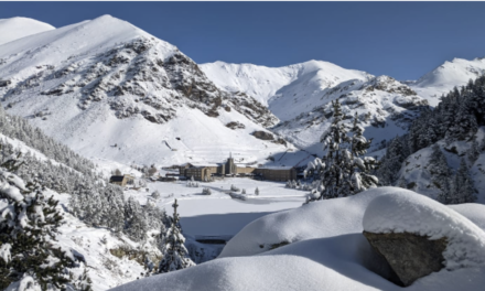 La temporada de neu de les estacions de muntanya de Ferrocarrils en imatges