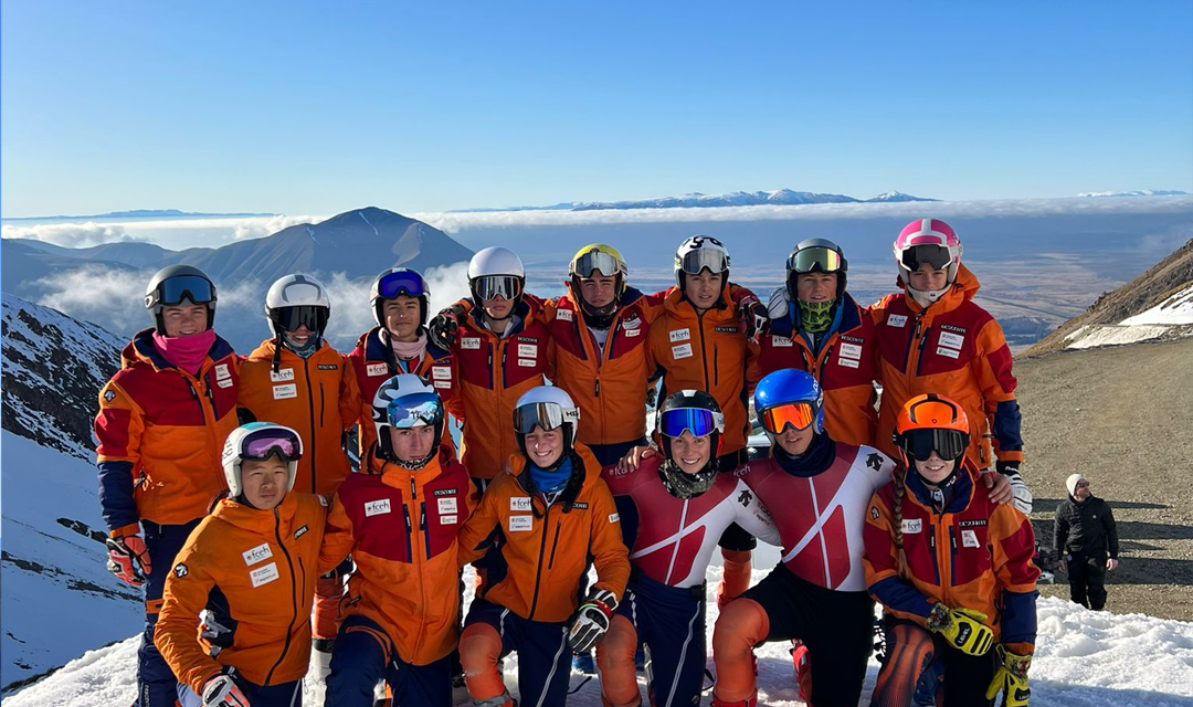 La concentració l’equip de tecnificació d’esquí alpí de la FCEH a Nova Zelanda en imatges