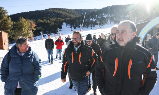 El conseller de Territori, Juli Fernàndez, obre la temporada d’hivern de les estacions de muntanya d’FGC