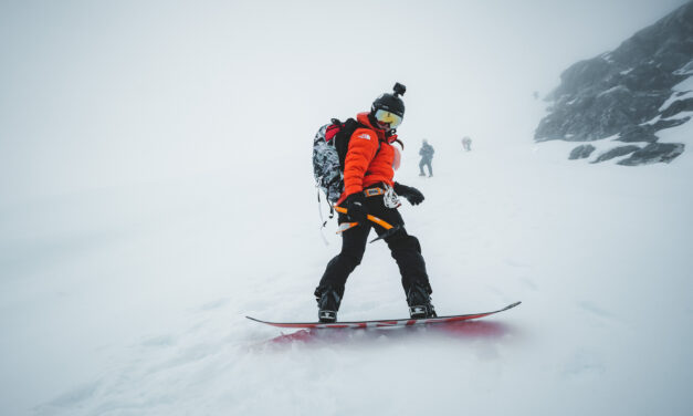 El descens històric en snowboard de Marion Haerty al Nepal