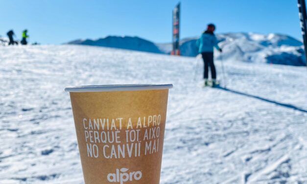 Alpro i FGC-Turisme s’uneixen per impulsar accions per a la preservació i cura del planeta