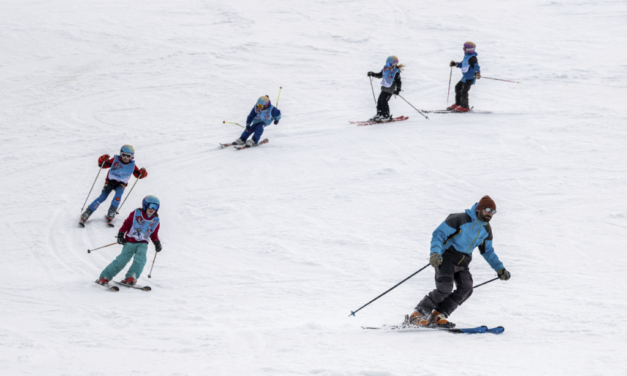 El Govern acosta els esports d’hivern a 2.600 alumnes de totes les escoles del Pirineu a través del programa Esport Blanc Escolar