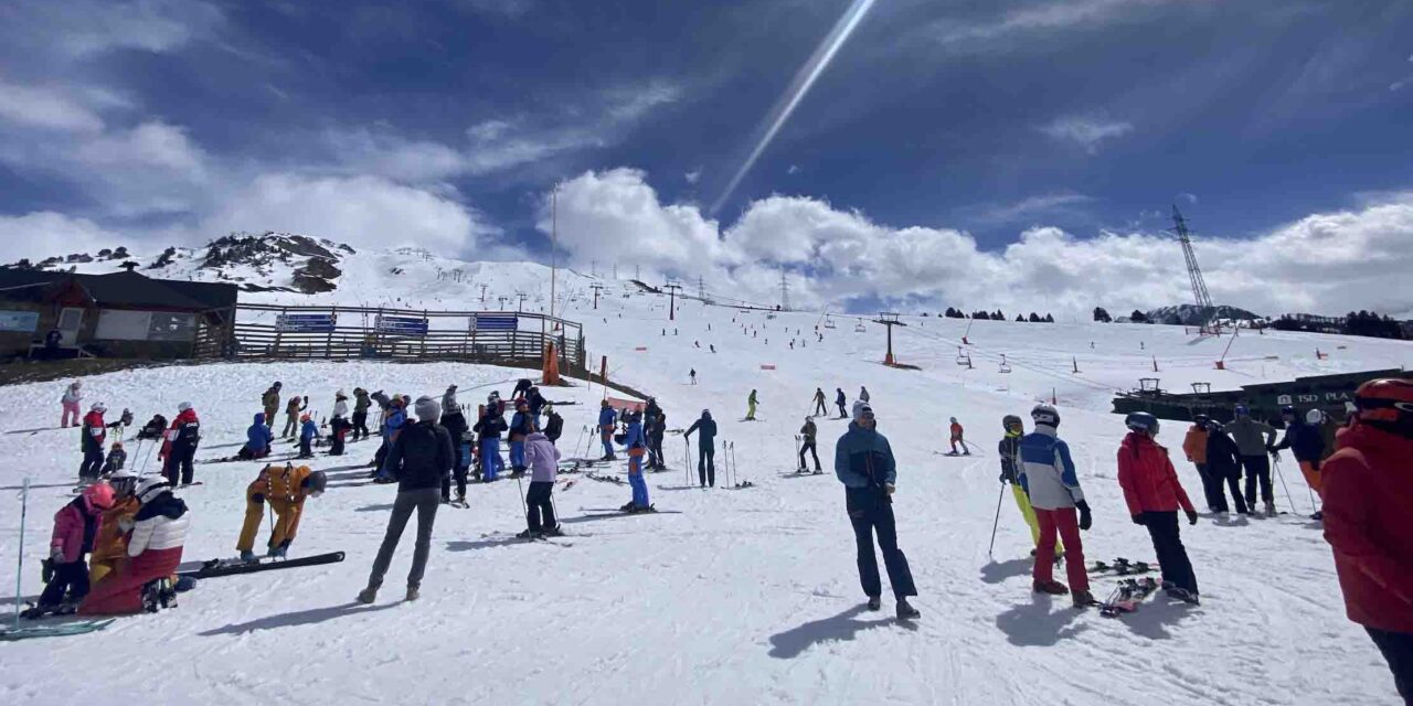 La meteorologia primaveral i una alta afluència d’esquiadors protagonitzen la Setmana Santa a Baqueira Beret