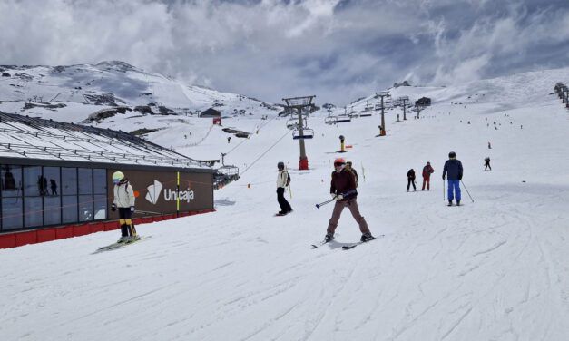 Sierra Nevada afronta la darrera setmana de temporada amb 19 quilòmetres esquiables