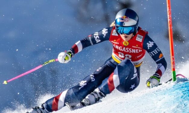 Lindsey Vonn segueix meravellant als seus 40 anys i frega el podi al SG de St. Anton