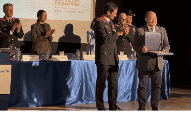 Ferrocarrils rep el reconeixement dels Mossos d’Esquadra per l’excel·lent col·laboració de les estacions d’esquí i muntanya amb la Regió Policial de l’Alt Pirineu i Aran