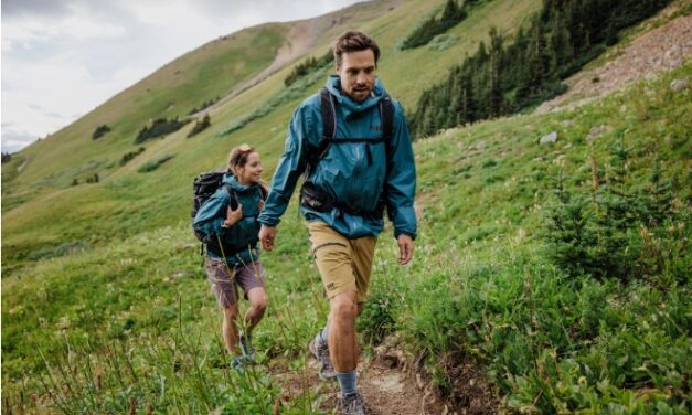 Així és la nova Verglas 2.5 Layer Fastpack Jacket de Helly Hansen
