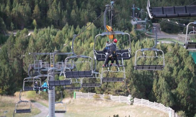 Fotos simulacre d’evacuació al telecadira Junior del sector Canillo de Grandvalira